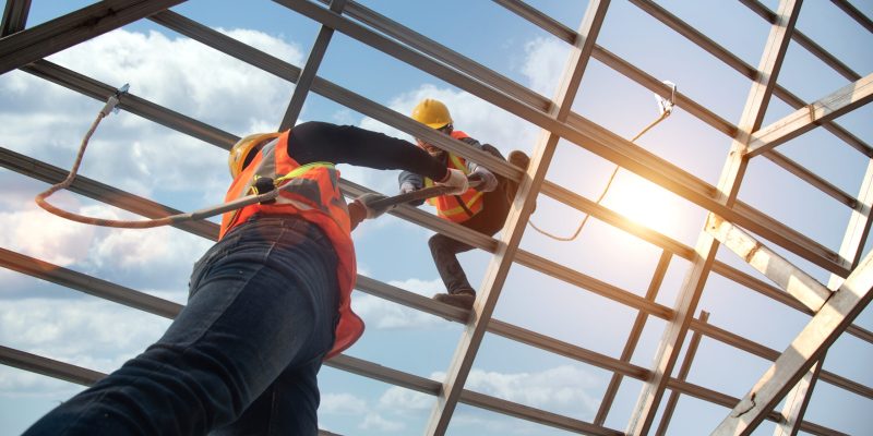 Construction,Workers,Install,New,Roofs,,Roofing,Tools,And,Fall,Protection